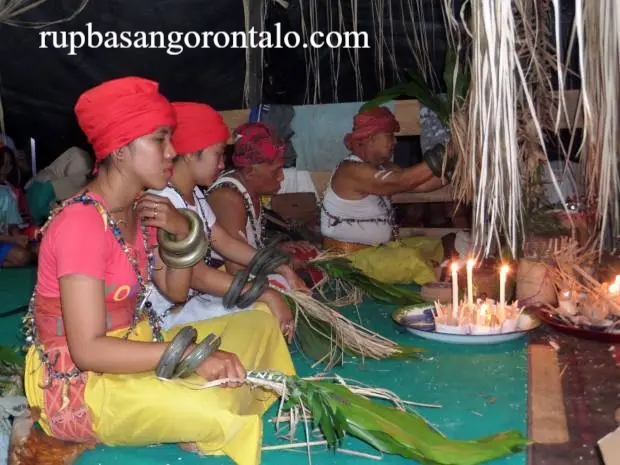Eksotisme Ritual Penyembuhan Tradisi